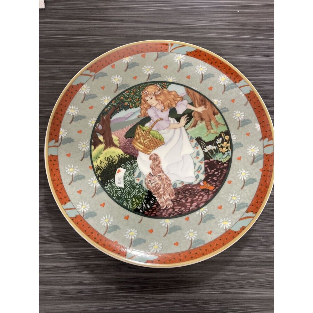A Tisket A Tasket Villeroy & Boch‎ Heinrich Collector Plate 7 3/4" Diameter #03